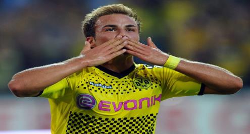 ماريو جوتزه يعود رسميا لصفوف دورتموند قادما من بايرن 